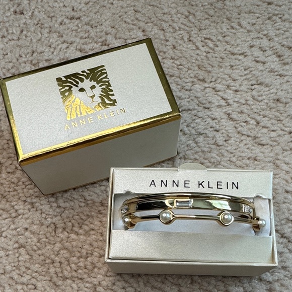 Anne Klein Jewelry - Anne Klein Two-Tone Bracelet with Pearl Accents
